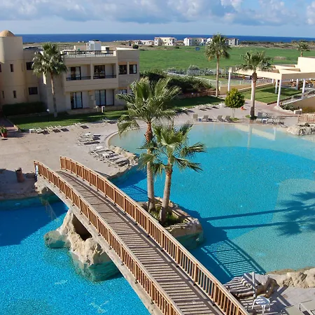 Üdülőközpont Panareti 3*