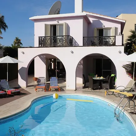 Resort Panareti 3*