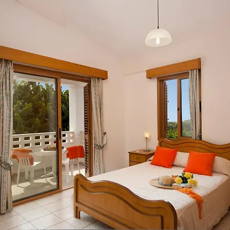 Resort Panareti Coral Bay