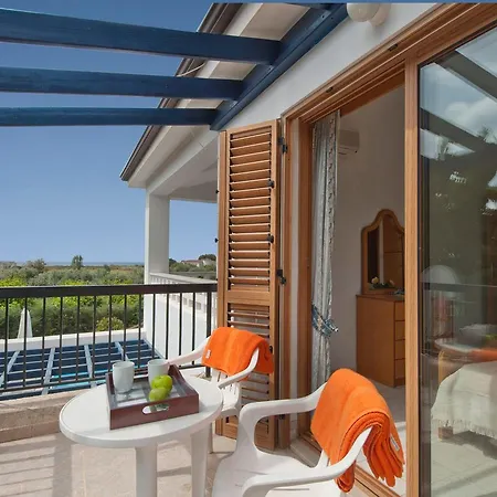 Üdülőközpont Panareti 3*