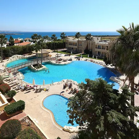 Resort Panareti 3*