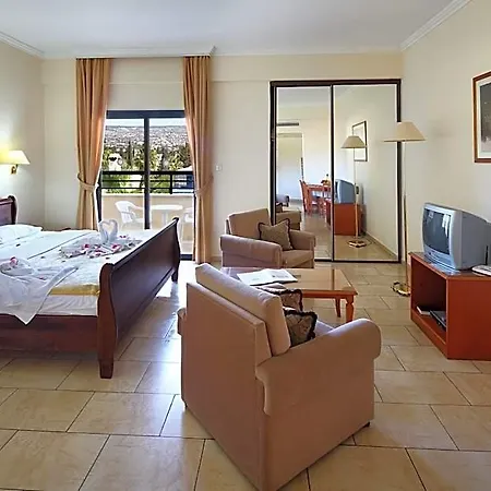 Resort Panareti Coral Bay