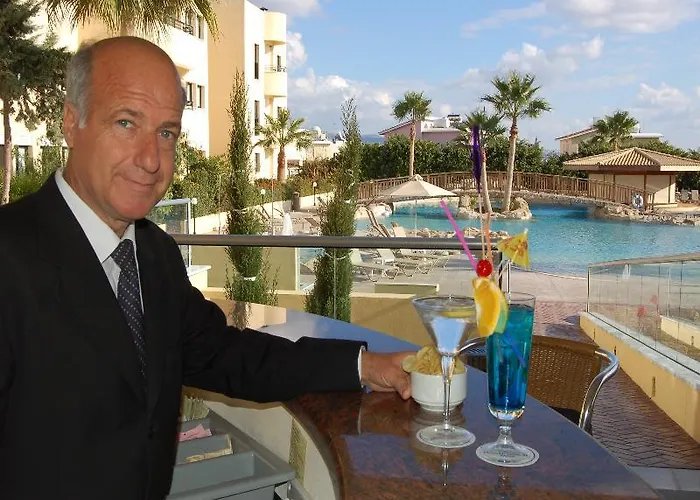 Panareti Ośrodek wypoczynkowy Coral Bay